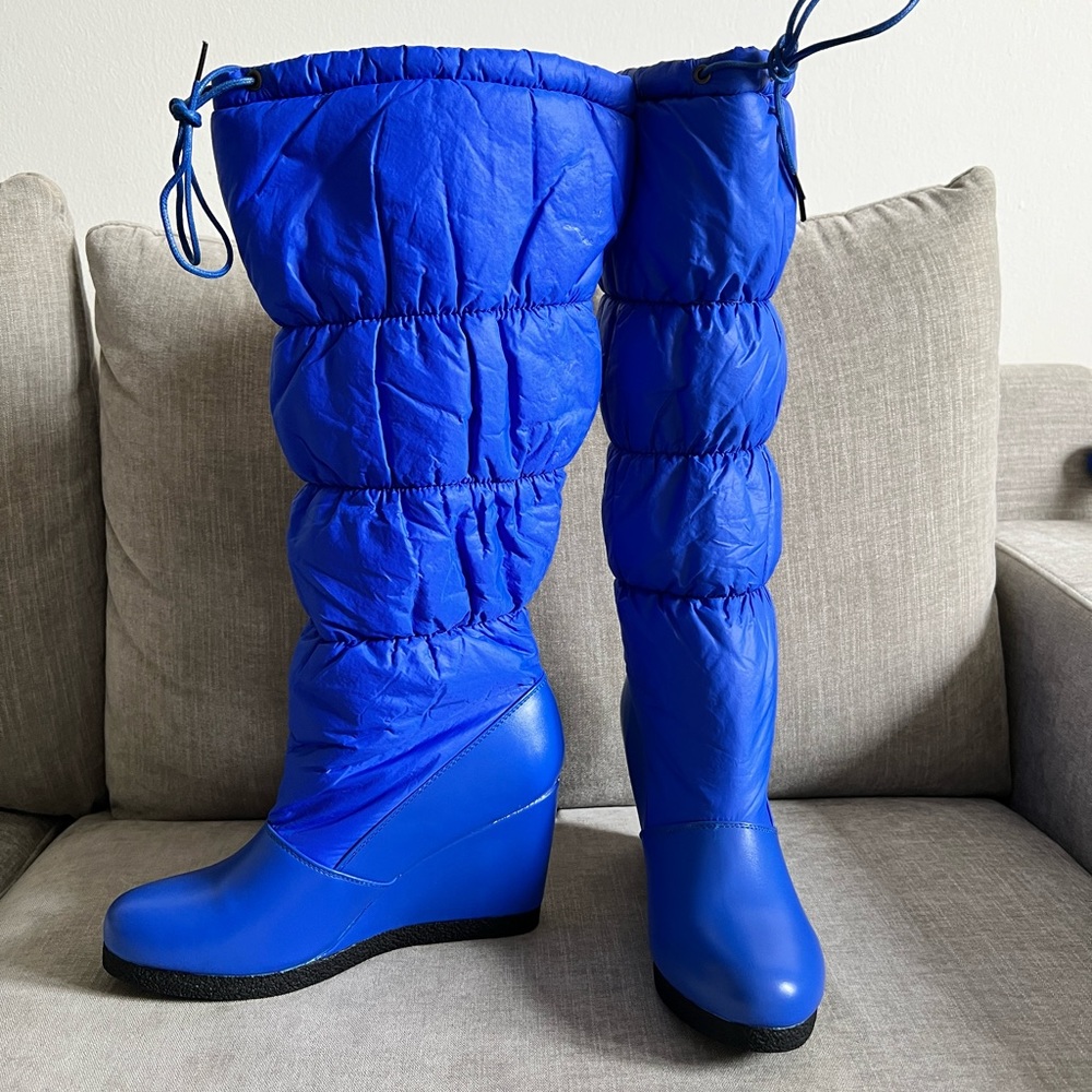 Shoedazzle | Bright Blue Puffy Boots